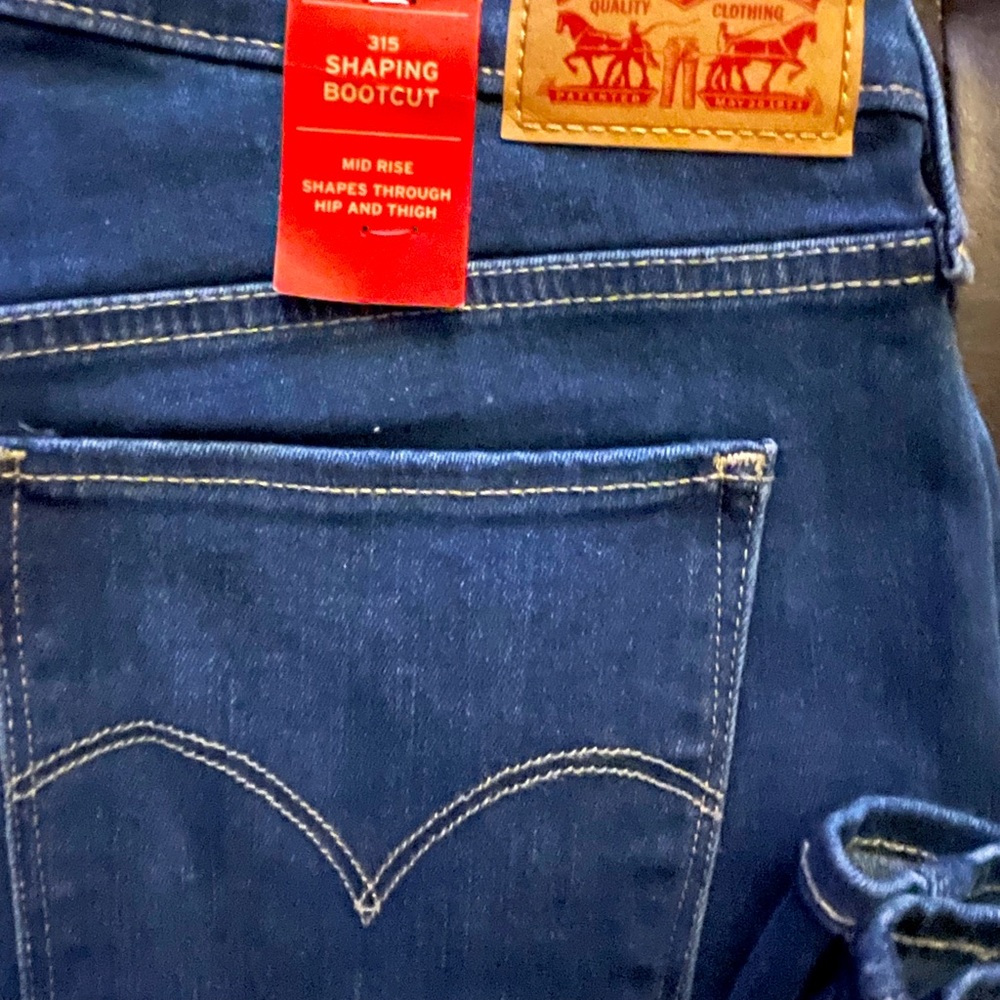 women 315 Levi jeans shaping boot cut size 16S